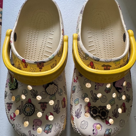 Spring Break Crocs - Picture 2 of 4